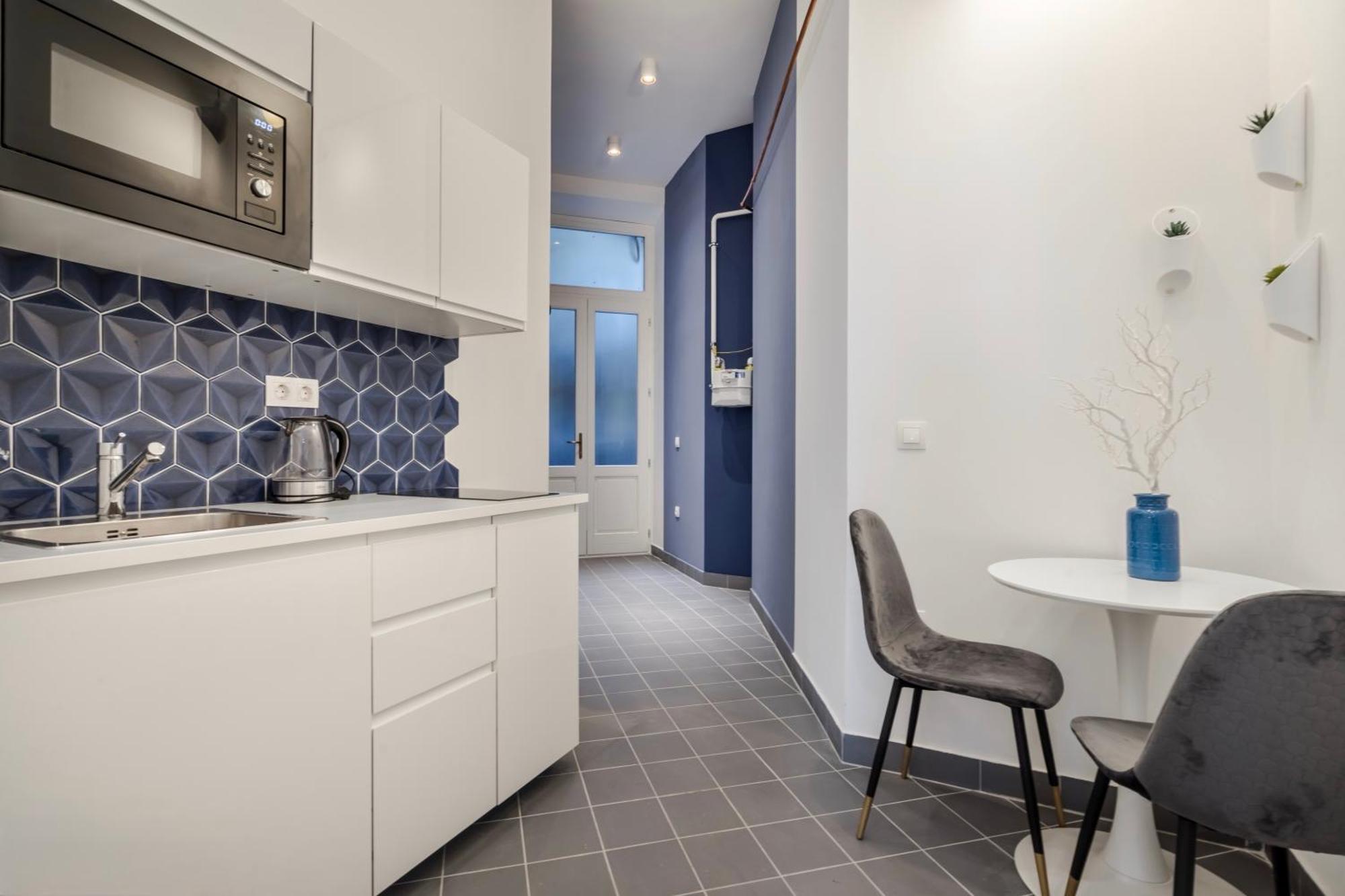 D58 - Grand Boulevard Royal Apartment - Best Location By Bqa Budapest Bagian luar foto