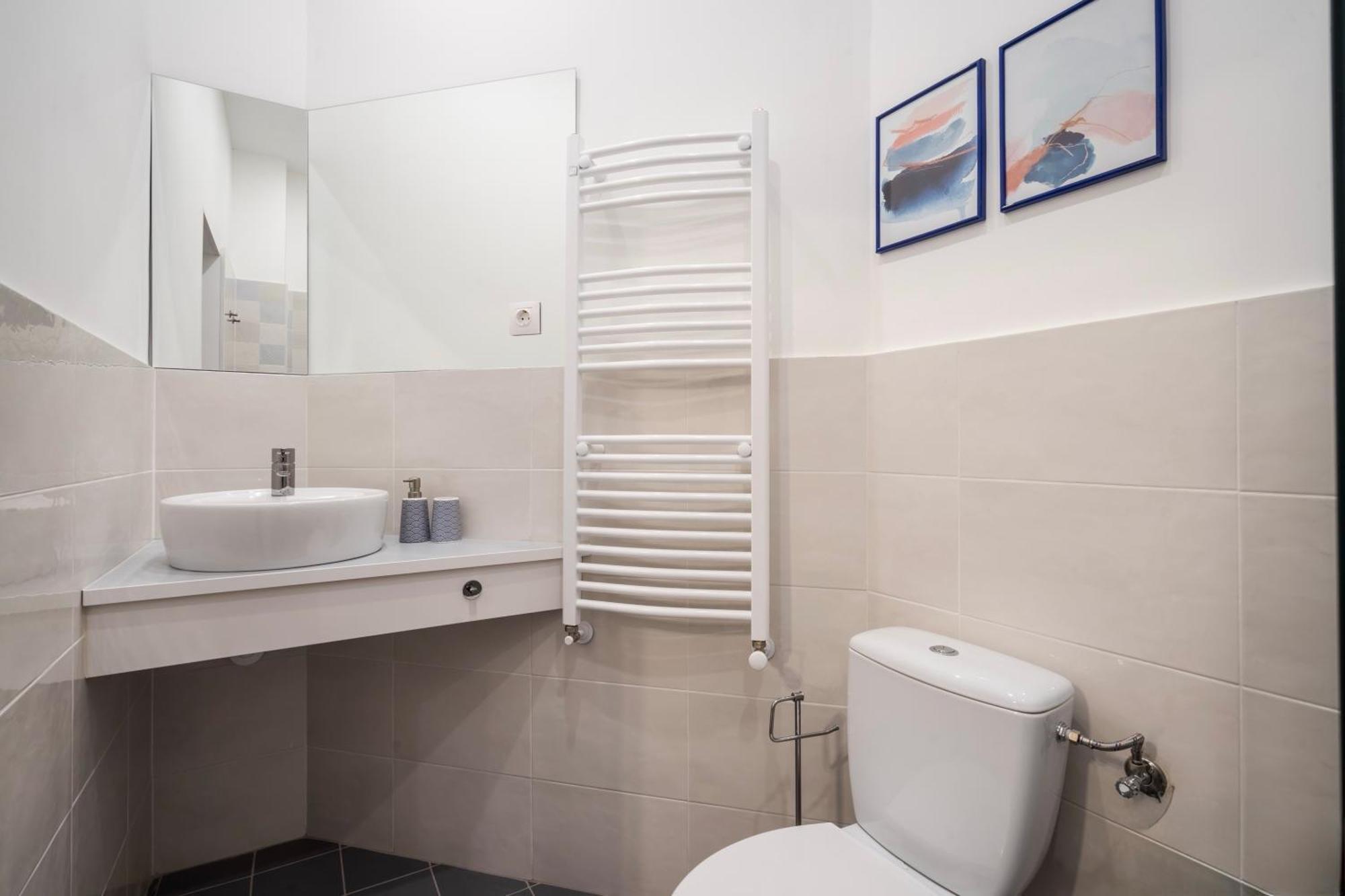 D58 - Grand Boulevard Royal Apartment - Best Location By Bqa Budapest Bagian luar foto